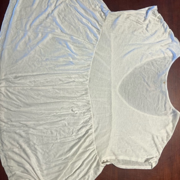 The Rodeo Quincy T-Shirt for women features a Cowgirl pattern with a heart desig - Picture 3 of 3